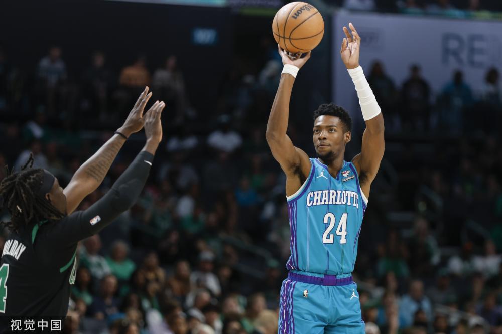 在采访中强 在采访中强