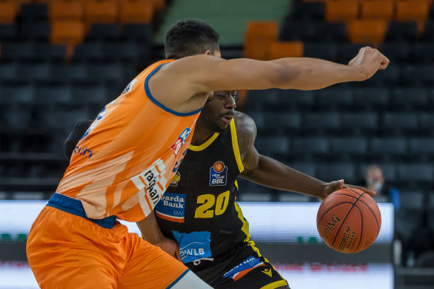 设和战术布 设和战术布