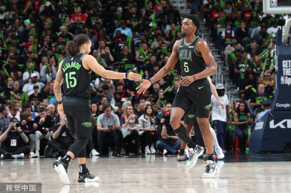 阿尔瓦雷斯 阿尔瓦雷斯